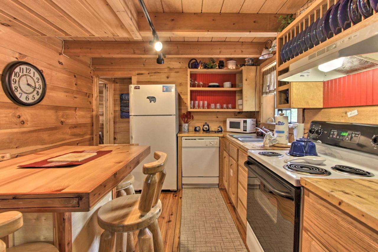 Вилла A-Frame Cabin With Hot Tub Less Than 1 Mi To Ober Гатлинбург Экстерьер фото