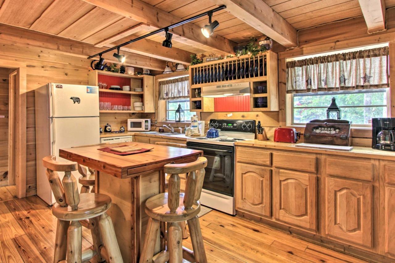 Вилла A-Frame Cabin With Hot Tub Less Than 1 Mi To Ober Гатлинбург Экстерьер фото